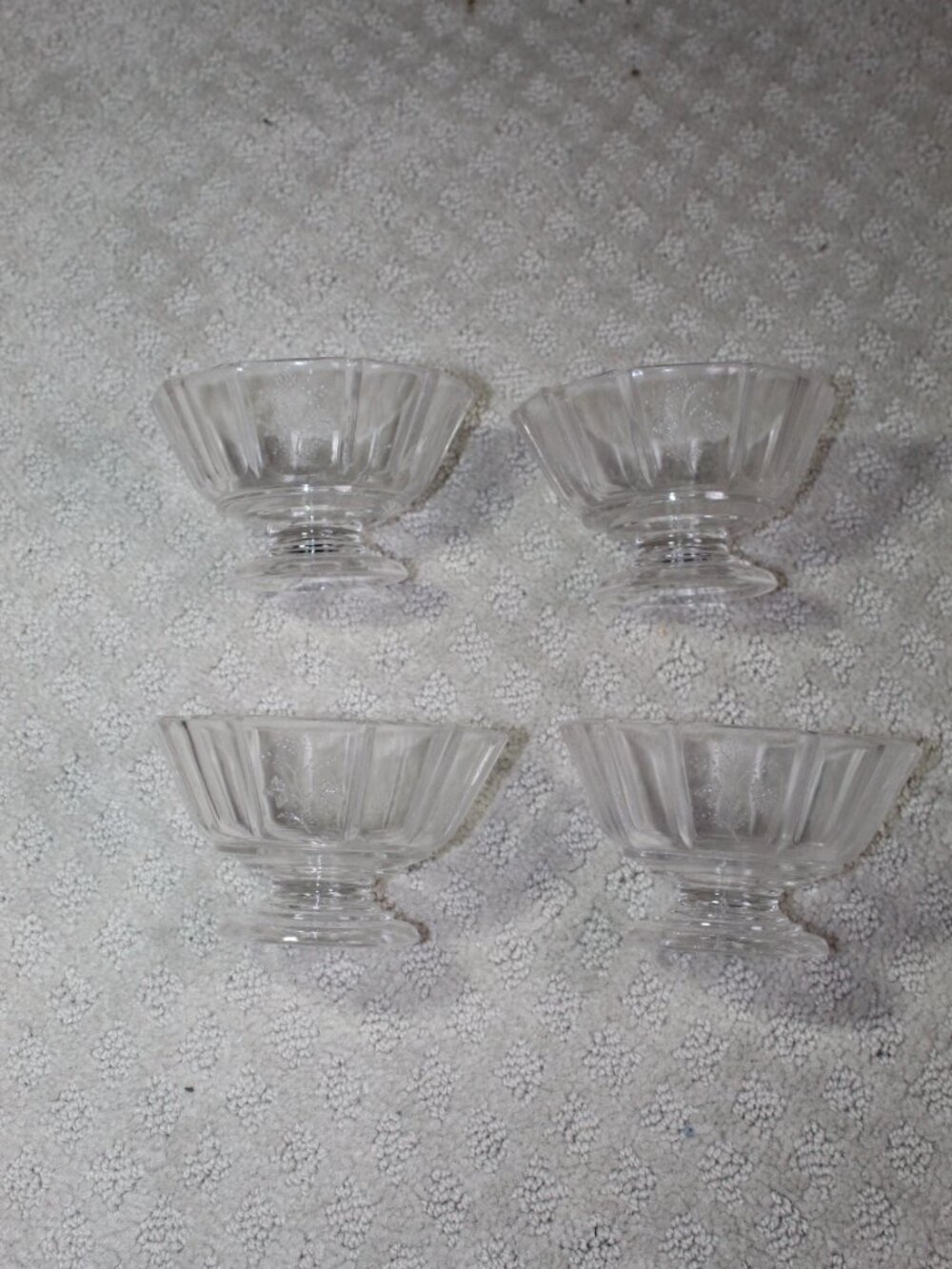 Set of 4 Early American Glass Faceted Stemmed Footed 4" Octagonal Bowls
